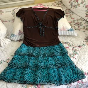 Cute little Amy Byer dress size 6. Aqua and brown.